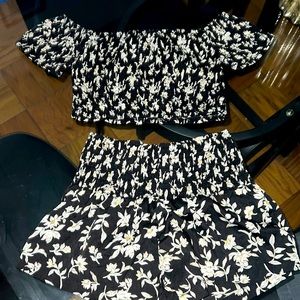 Matching set, black and white, S